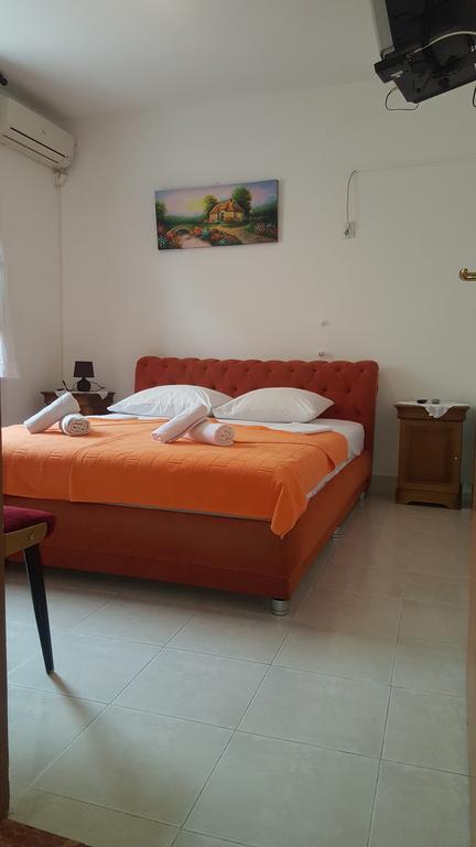 Guest House Ivo Jovanovic Sveti Stefan Buitenkant foto