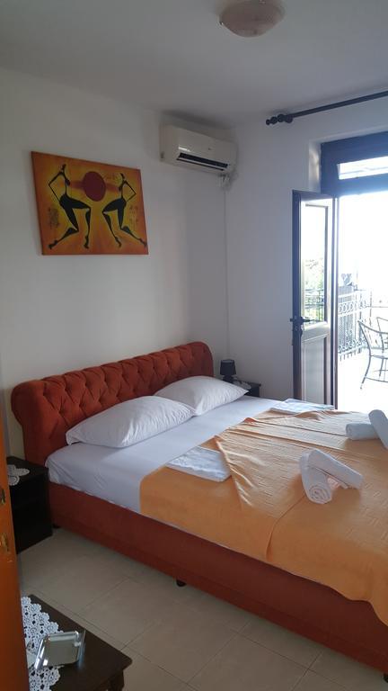 Guest House Ivo Jovanovic Sveti Stefan Buitenkant foto